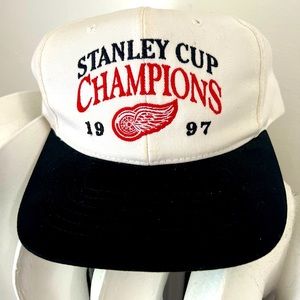 Vintage Detroit red wings 1997 stanley cup